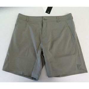 Adidas FJ3901 Men's Sz 34 Legacy Green Versatile Shorts